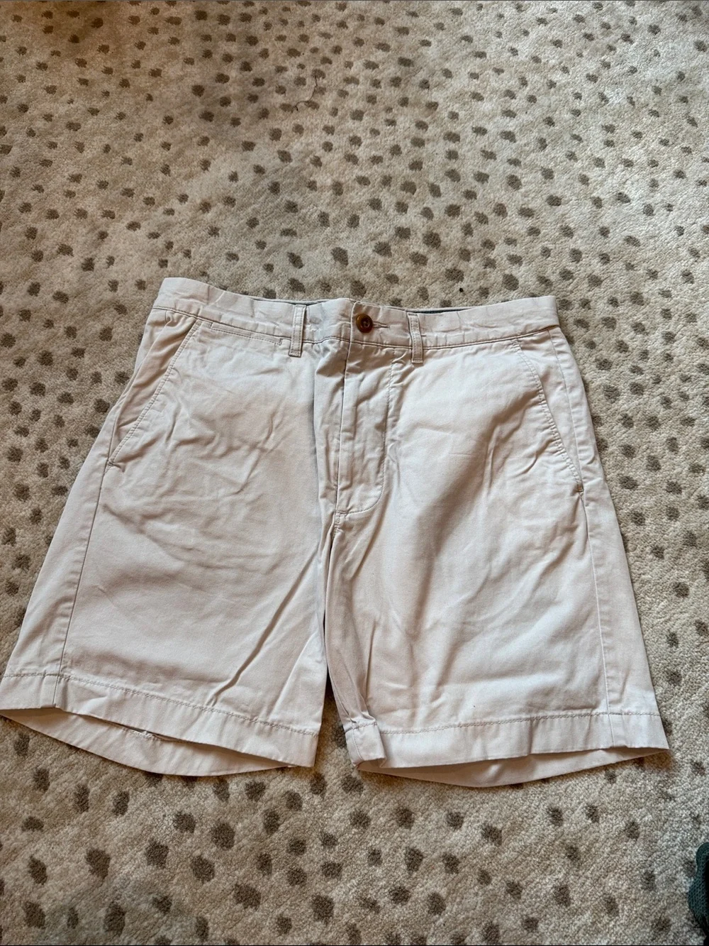 J. Crew Men's Flat Front Chino Shorts in Light Beige